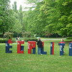 Lettres 3D installées dans l'espace public